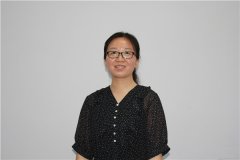 雷彩莉(英语老师)
